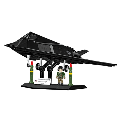Armed Forces - F-117 Nighthawk Construction Set (795 Pieces)