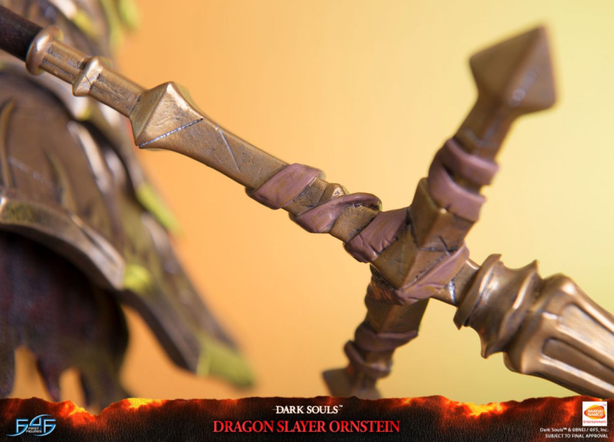 Dark Souls - Dragon Slayer Ornstein Statue