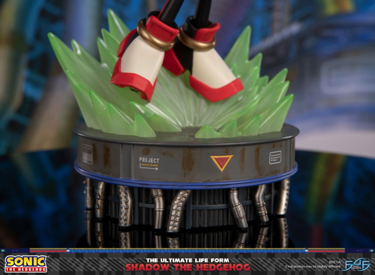 Sonic The Hedgehog - Shadow the Hedgehog: The Ultimate Life Form Statue