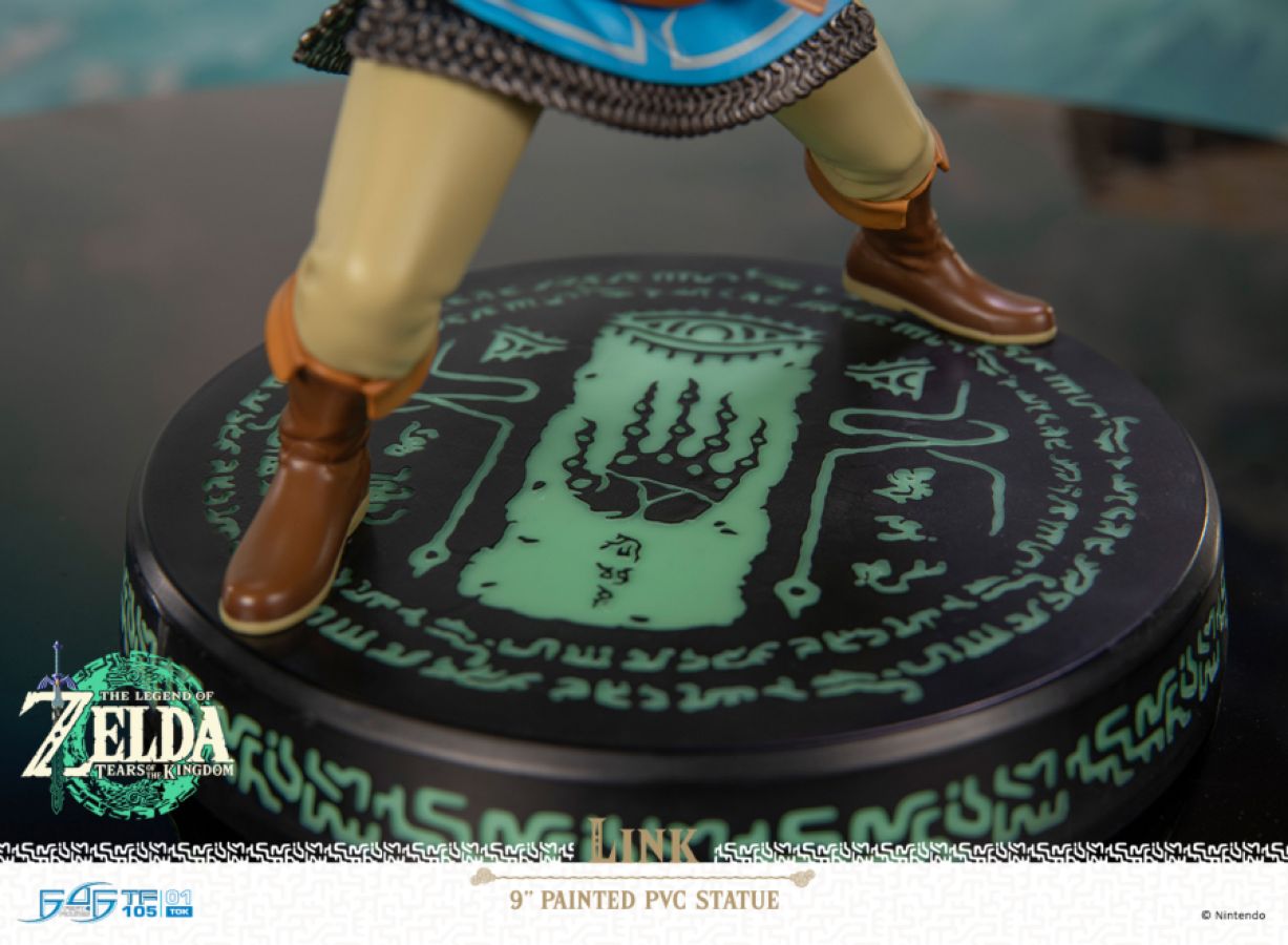 Zelda: Tears of the Kingdom - Link PVC Statue
