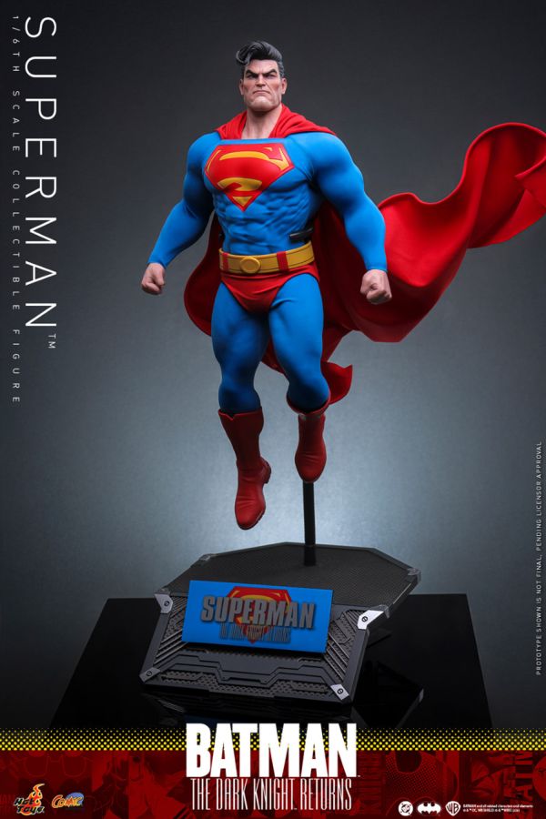 Batman: The Dark Knight Returns - Superman 1:6 Scale Collectable Action Figure