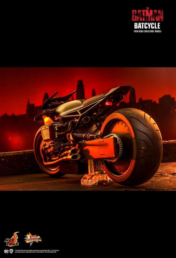 The Batman - Batcycle 1:6 Scale