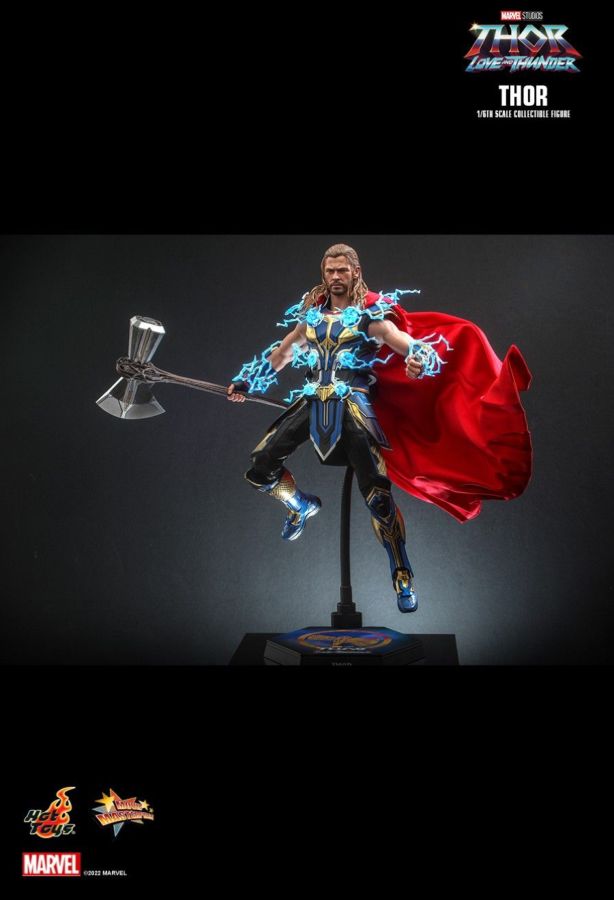 Thor 4: Love and Thunder - Thor 1:6 Scale Action Figure