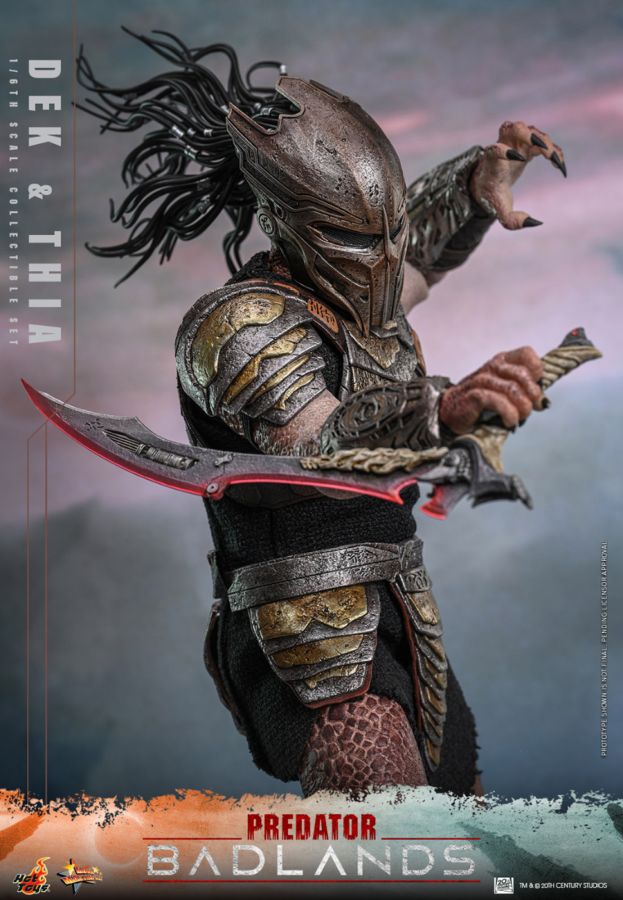 Predator: Badlands - Dek and Thia 1:6 Scale Collectable Action Figure Set