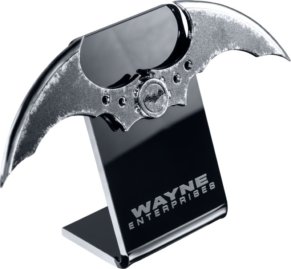 Batman: Arkham Asylum - Scaled Batarang Replica with Stand
