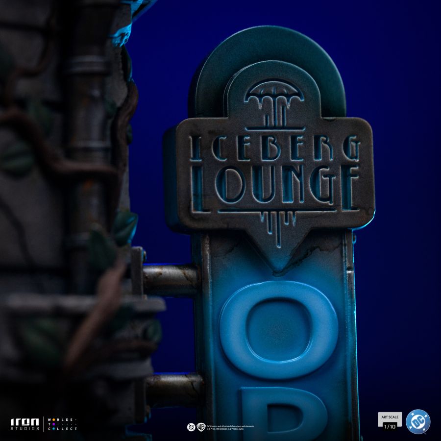 Batman - Nightwing 1:10 Scale Statue