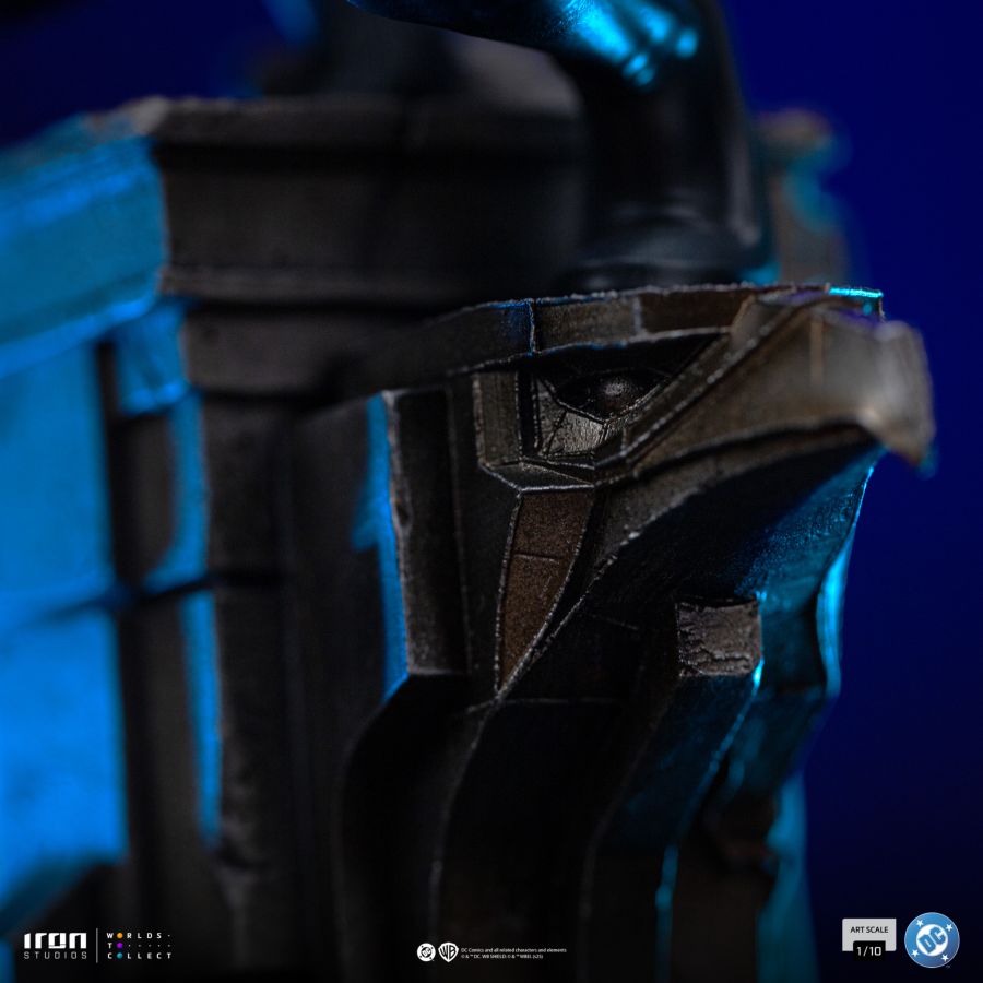 Batman - Nightwing 1:10 Scale Statue