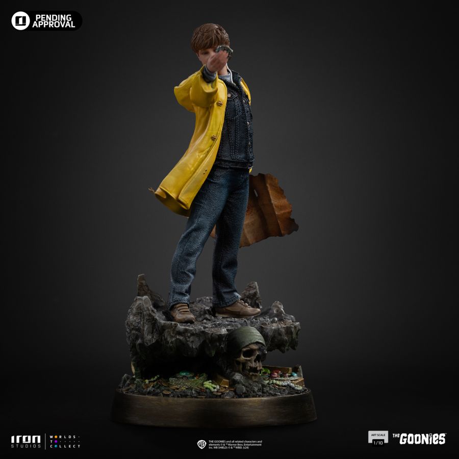 The Goonies - Mikey Walsh 1:10 Scale Statue