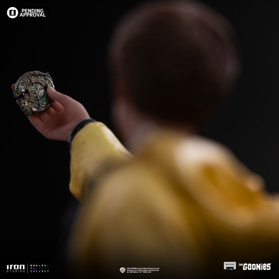 The Goonies - Mikey Walsh 1:10 Scale Statue