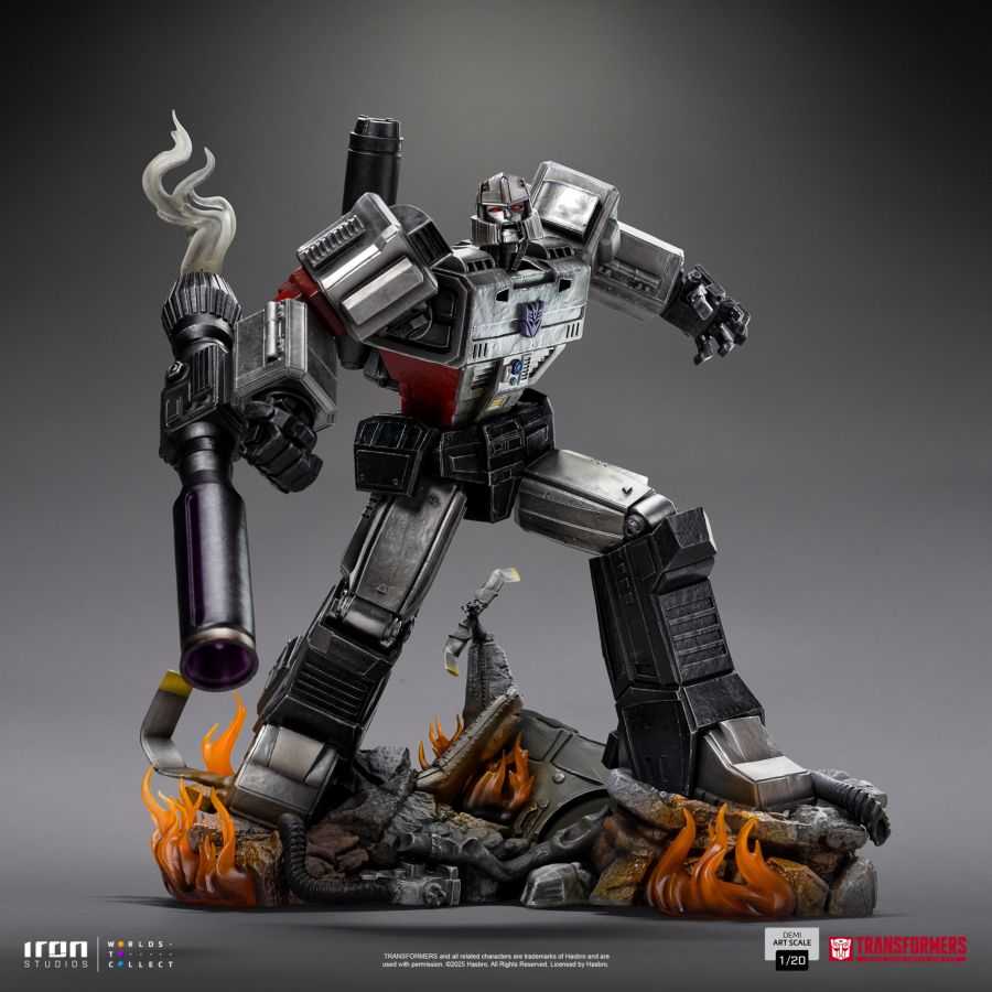 Transformers - Megatron Demi Art 1:20 Scale Statue