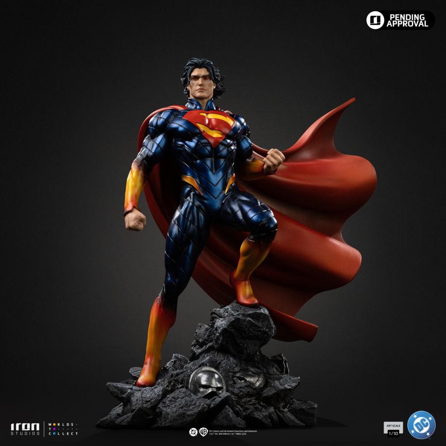 DC Comics - Superman Absolute 1:10 Scale Statue