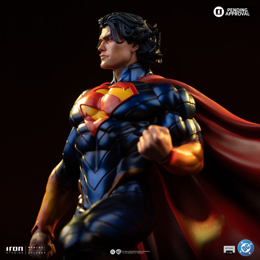 DC Comics - Superman Absolute 1:10 Scale Statue