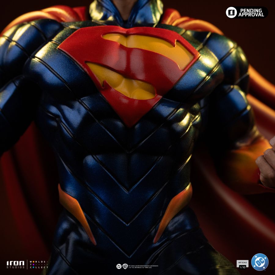 DC Comics - Superman Absolute 1:10 Scale Statue
