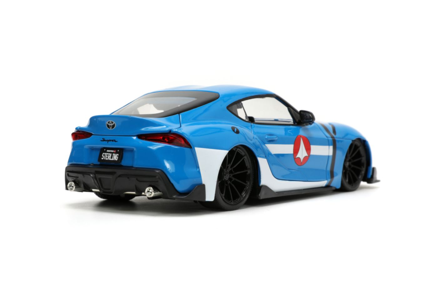 Robotech - 2020 Toyota Supra with Max 1:24 Scale Set