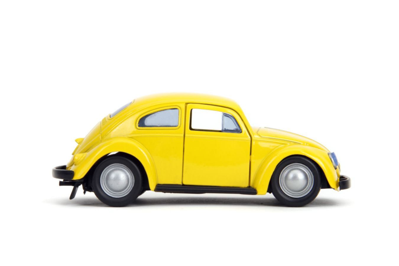 Transformers - G1 Bumblebee VW Beetle 1:32 Scale Diecast Vehicle