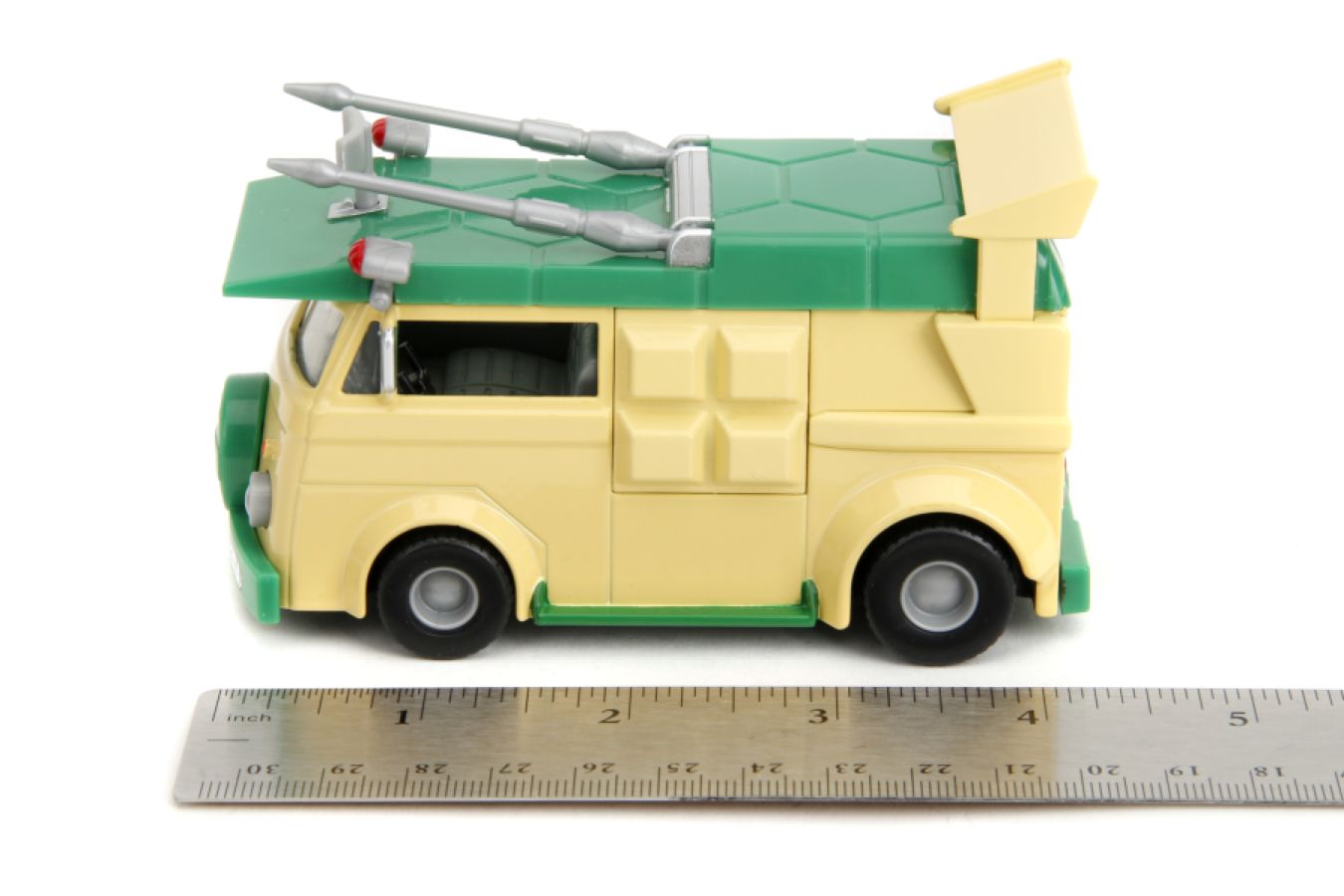 Teenage Mutant Ninja Turtles - VW Party Bus 1:32 Scale Diecast Vehicle