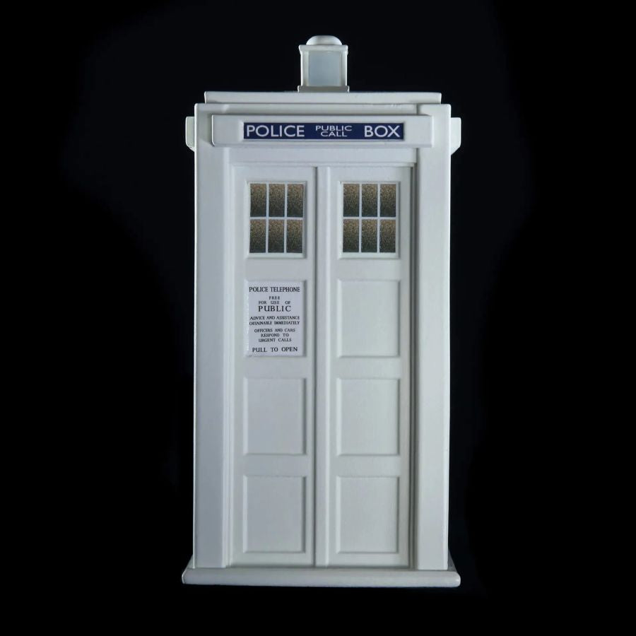 Doctor Who - The Second Doctor's TARDIS (Mind Robber) 1:21 Scale Polyresin Replica