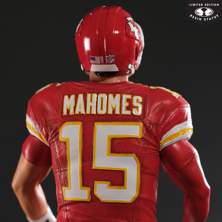 NFL - Patrick Mahomes (Kansas City Chiefs) 1:6 Scale Resin Statue