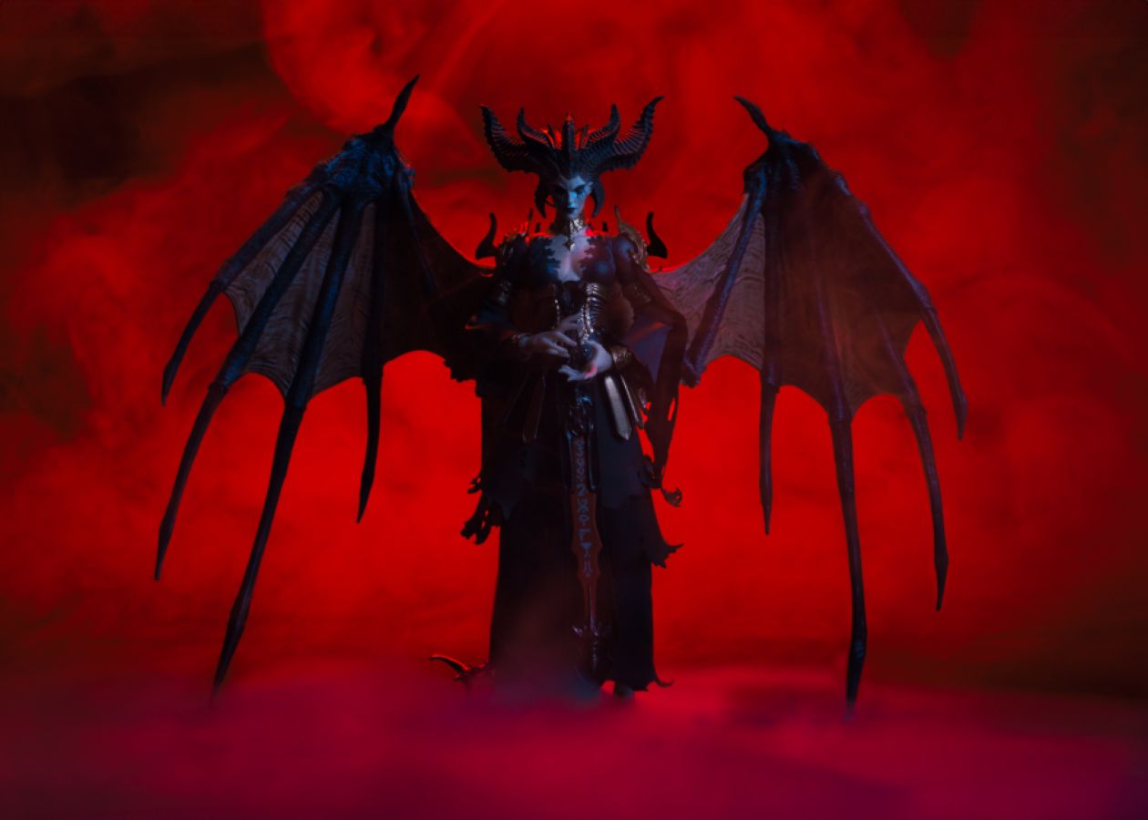 Diablo IV - Lilith Elite Edition 7" Action Figure