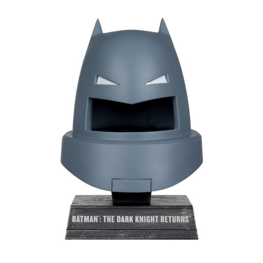 DC Comics - Batman Cowl 1:3 Scale Prop Replica Assortment