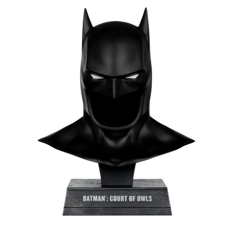 DC Comics - Batman Cowl 1:3 Scale Prop Replica Assortment