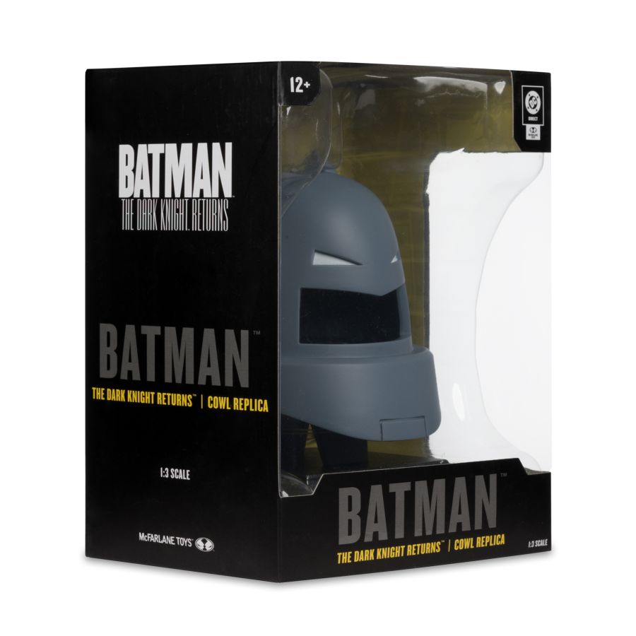 DC Comics - Armoured Batman (Dark Knight Returns) 1:3 Scale Cowl Replica