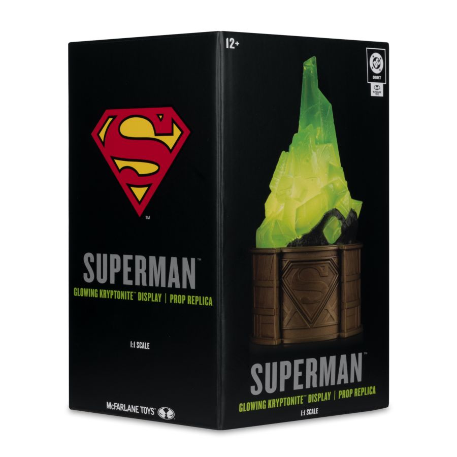 DC Direct - Kryptonite Display 1:1 Scale Prop Replica