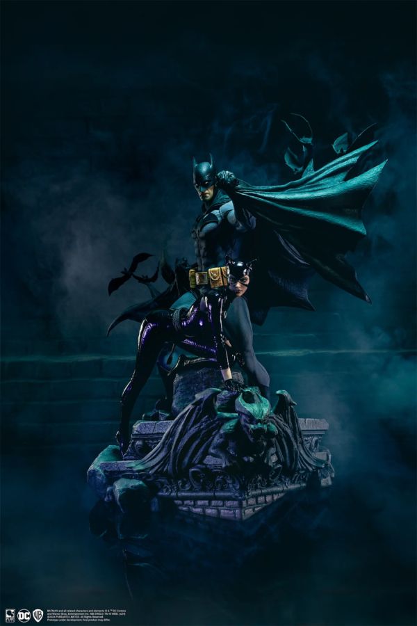 Batman - Batman & Catwoman Reunion 1:4 Scale Statue