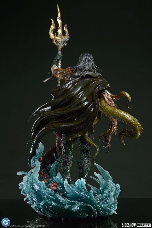 Aquaman - Lord of the Deep Premium Format Statue