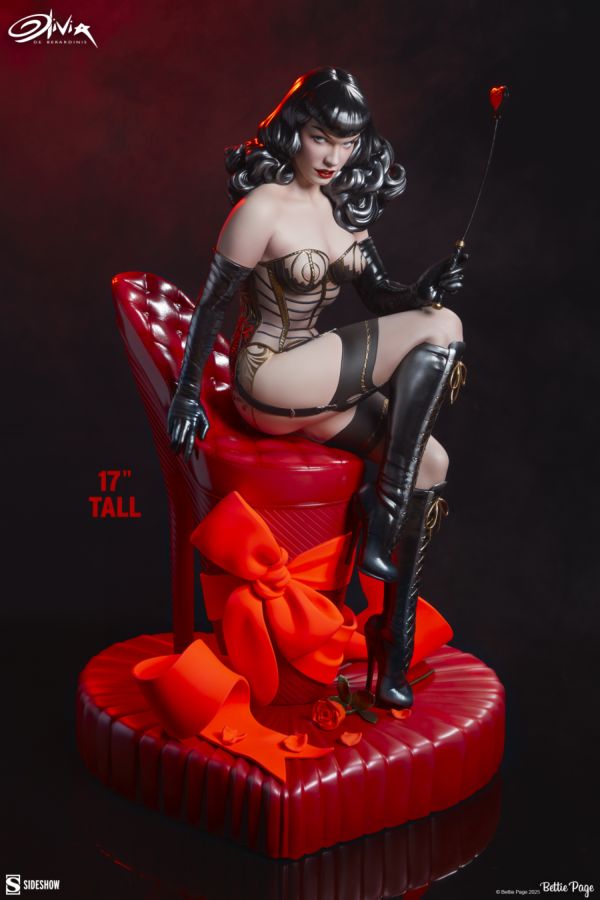 Bettie Page - Love Hurts Statue