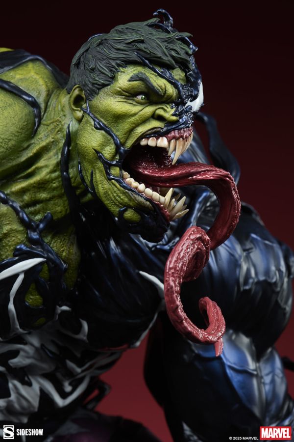 Marvel Comics - Venomized Hulk Premium Format Statue