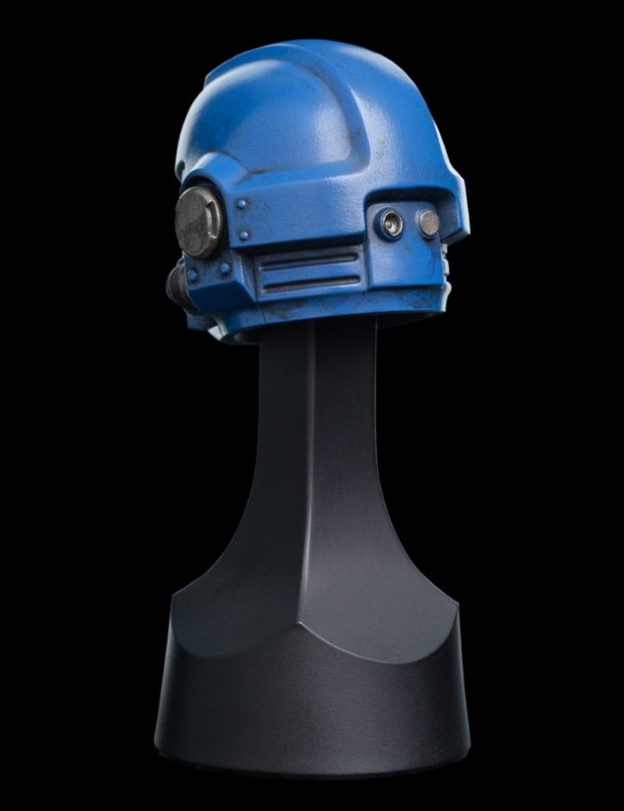 Warhammer 40,000 - Ultramarines Miniature Helm