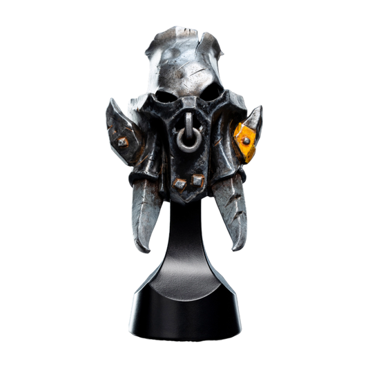 Warhammer: Age of Sigmar - Orruk Ardboy Replica Helmet