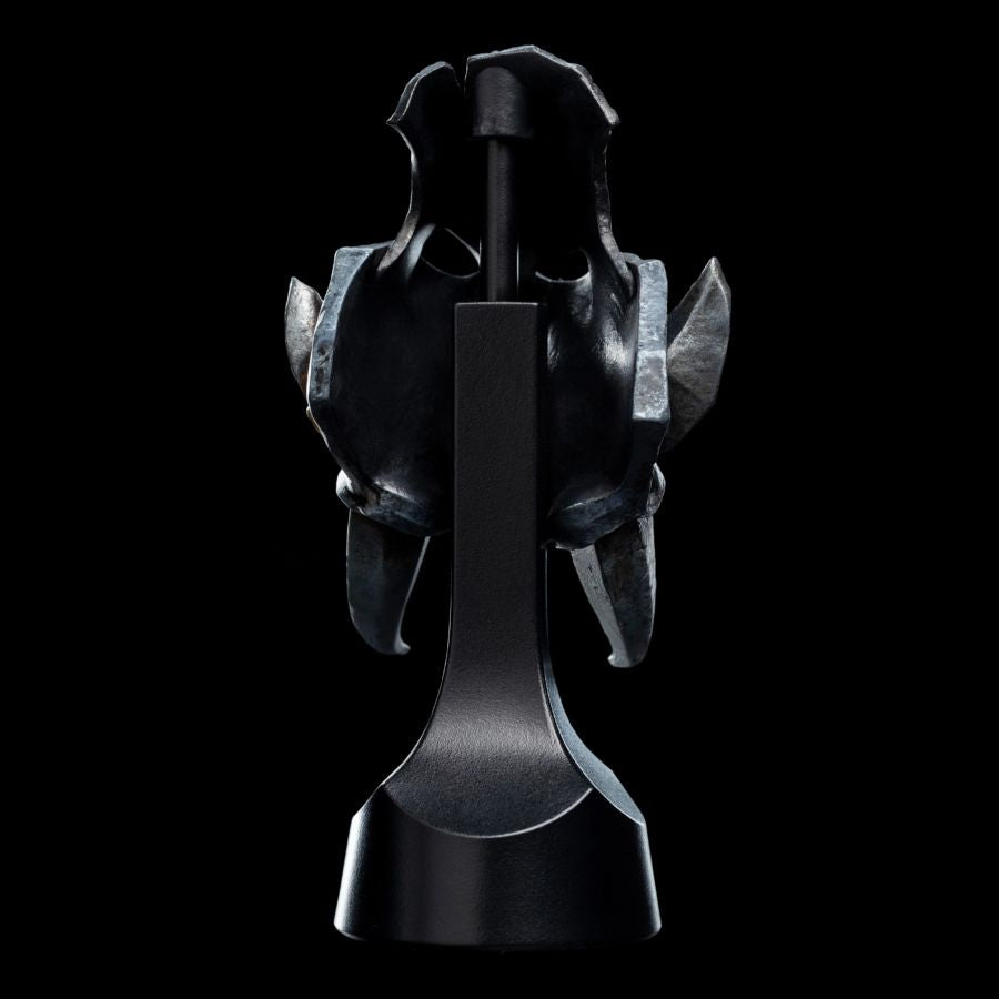 Warhammer: Age of Sigmar - Orruk Ardboy Replica Helmet