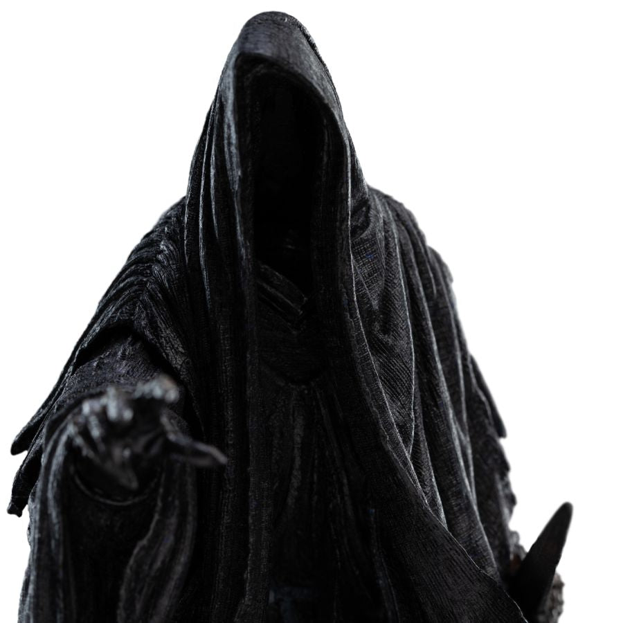 The Lord of the Rings - Ringwraith at the Prancing Pony Miniature Statue