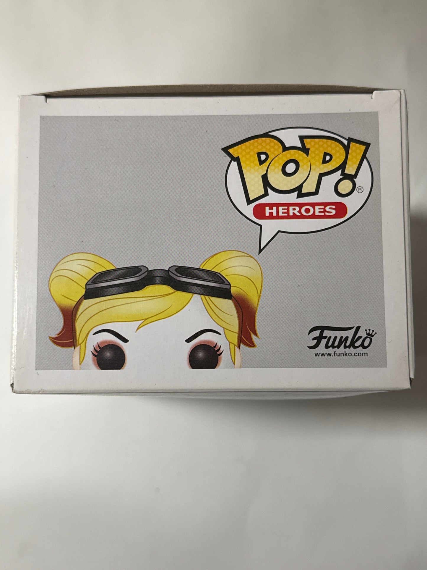 DC Bombshells - Harley Quinn (Vintage) US Exclusive Pop! Vinyl #166