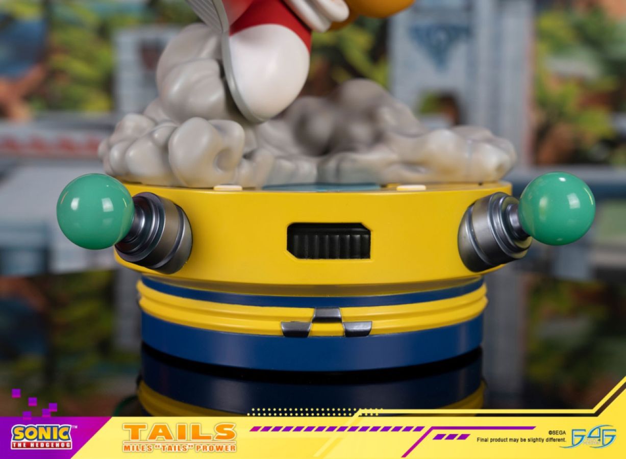 Sonic - Tails Statue