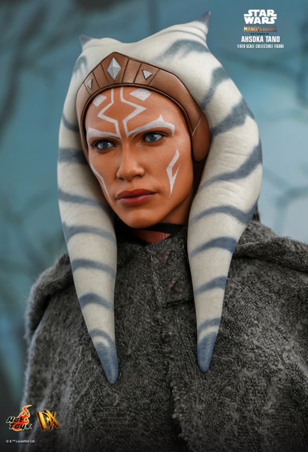 Star Wars: The Mandalorian - Ahsoka Tano 1:6 Scale 12" Action Figure