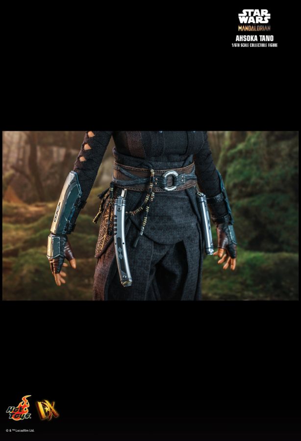 Star Wars: The Mandalorian - Ahsoka Tano 1:6 Scale 12" Action Figure