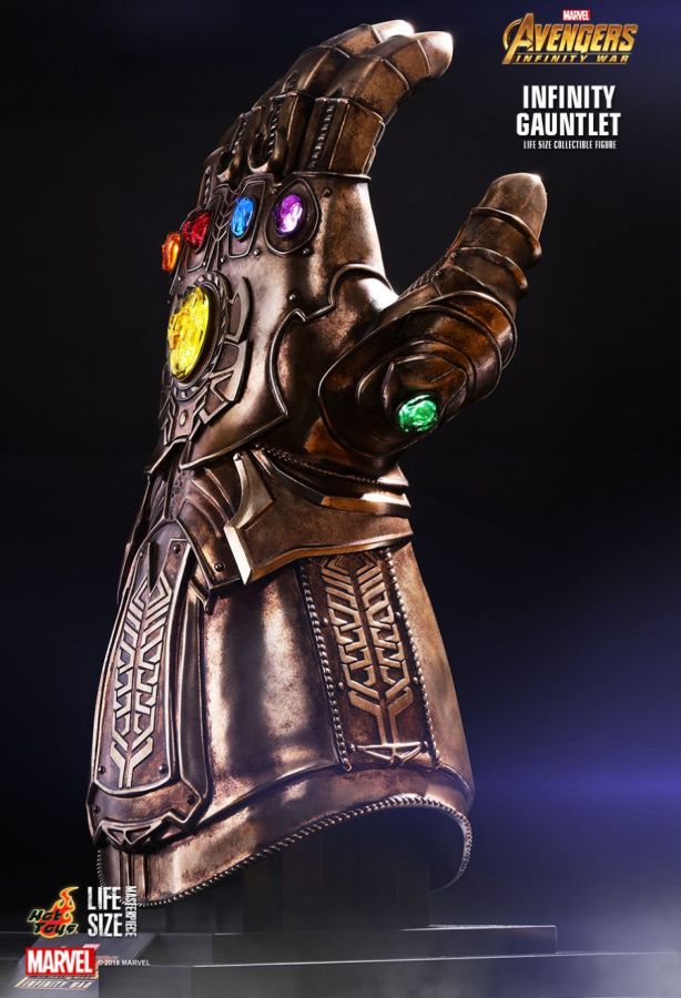 Avengers 3: Infinity War - Infinity Gauntlet Prop Replica