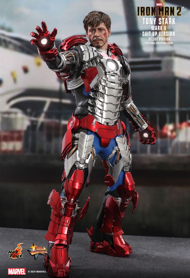 Iron Man 2 - Tony Stark Mark V Suit Up Deluxe 1:6 Scale 12" Action Figure