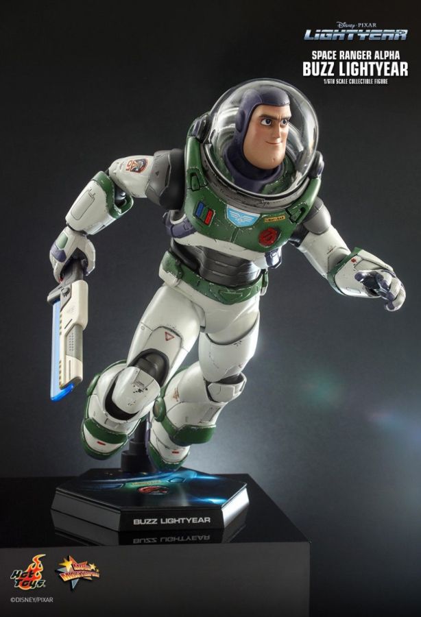 Lightyear (2022) - Alpha Buzz Lightyear 1:6 Scale Action Figure