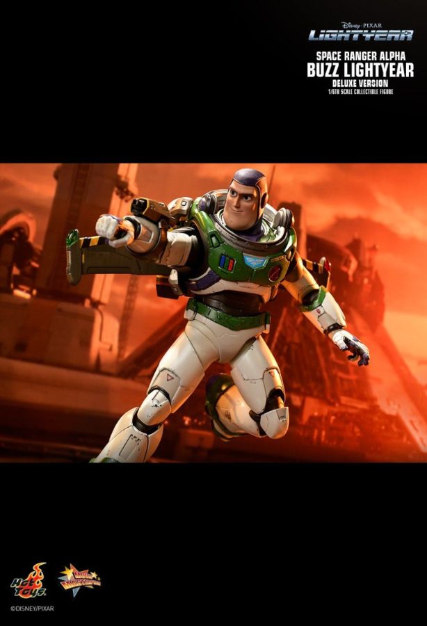 Lightyear (2022) - Alpha Buzz Lightyear Deluxe 1:6 Scale Action Figure