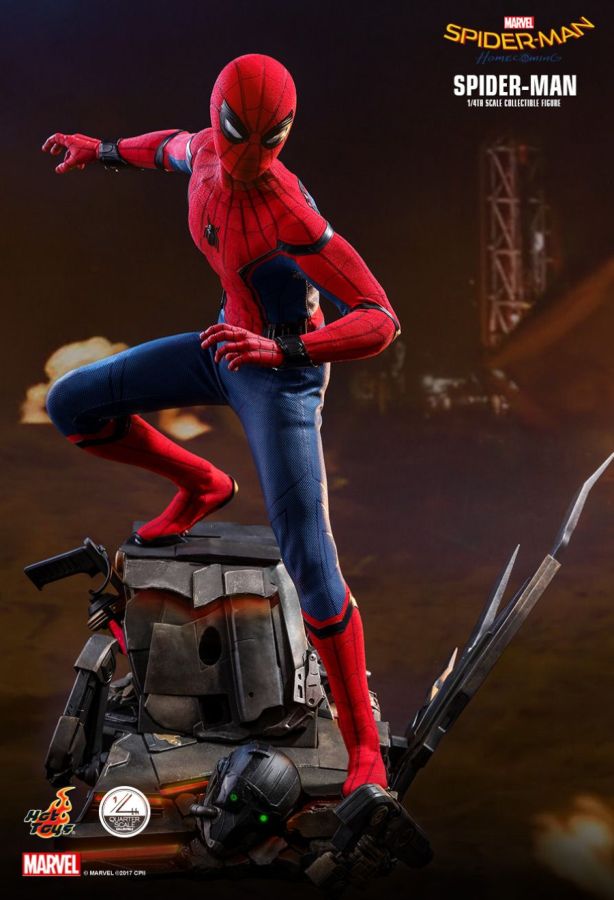 Spider-Man: Homecoming - Spider-Man 1:4 Scale Action Figure