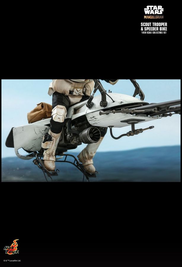 Star Wars: The Mandalorian - Scout Trooper & Speeder Bike 1:6 Scale Action Figure Set