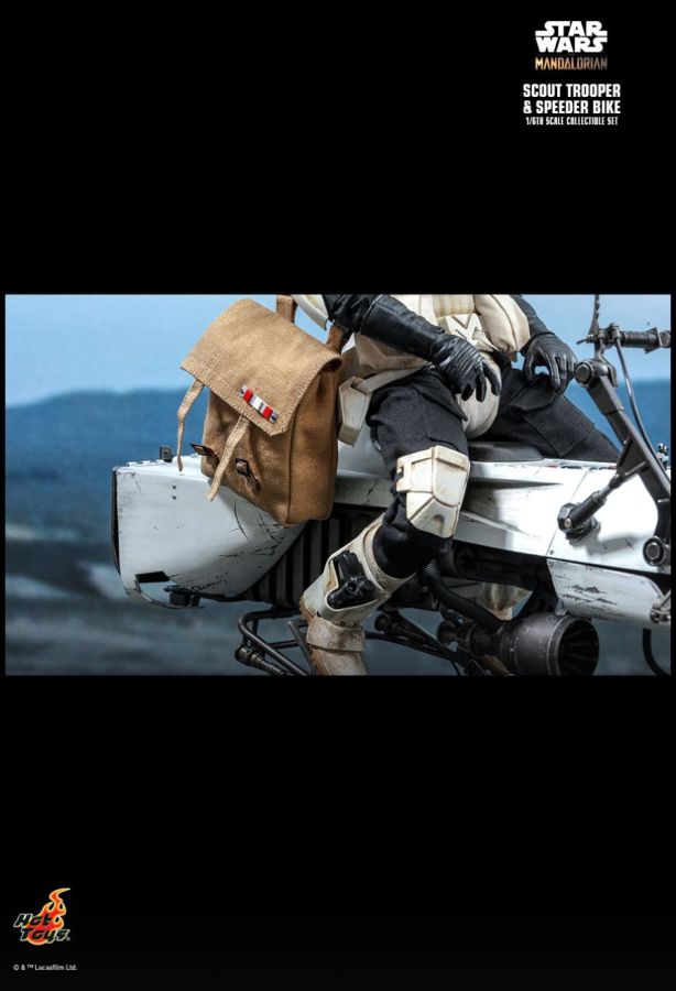 Star Wars: The Mandalorian - Scout Trooper & Speeder Bike 1:6 Scale Action Figure Set