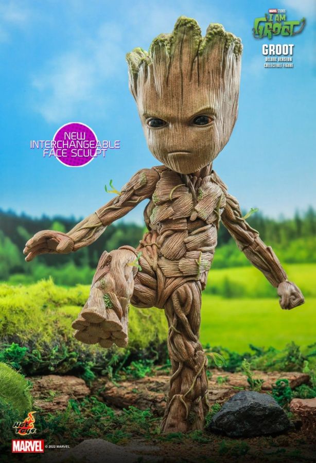 Guardians of the Galaxy - I Am Groot: Groot Collectible Figure (Deluxe Version)