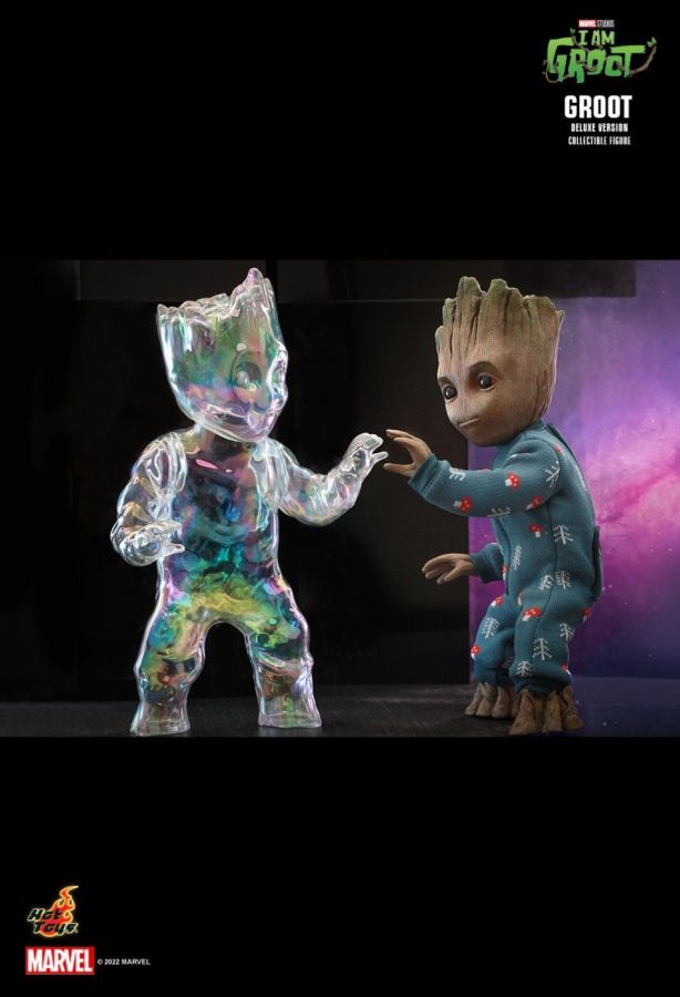 Guardians of the Galaxy - I Am Groot: Groot Collectible Figure (Deluxe Version)