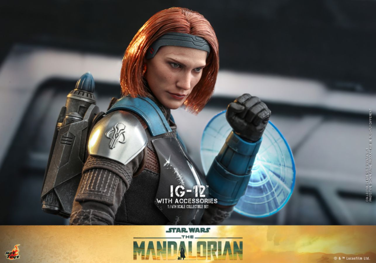 Star Wars: The Manadalorian - IG-12 1:6 Scale Collectible Figure Set
