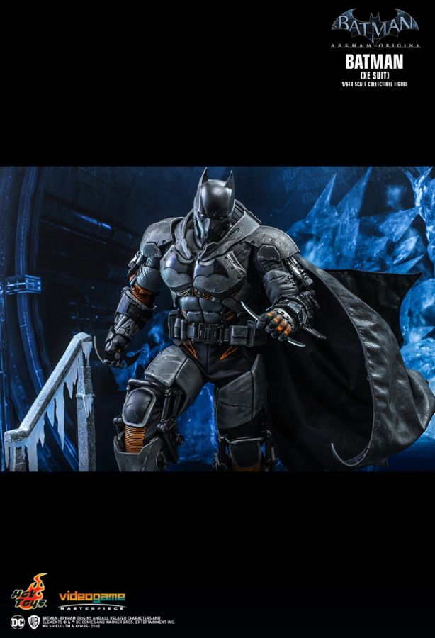 Batman: Arkham Origins - Batman (XE Suit) 1:6 Scale 12" Action Figure